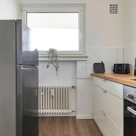 Budgetroom 3 Betten Kueche Bad Lejlighed