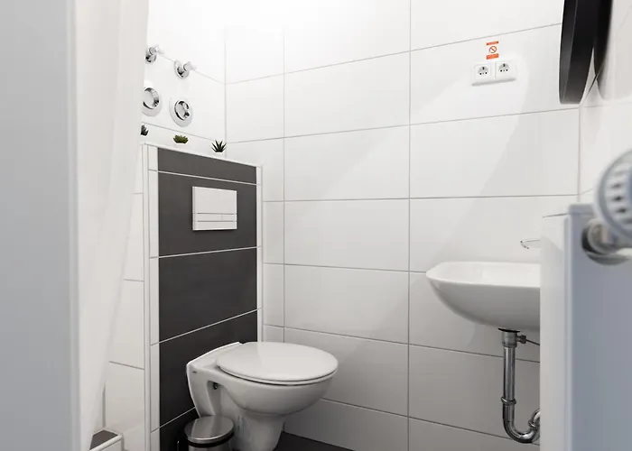 Budgetroom 3 Betten Kueche Bad *